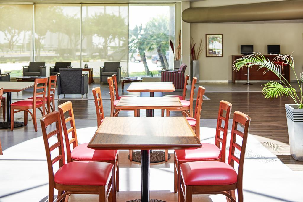 Ibis Monterrey Aeropuerto Hotell Apodaca Exteriör bild